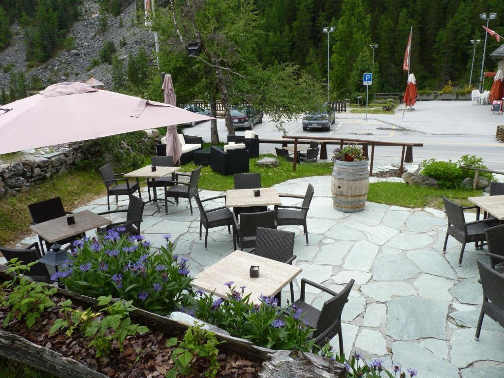 Hotel Le Besso - Swiss Romantic Lodge Циналь Экстерьер фото